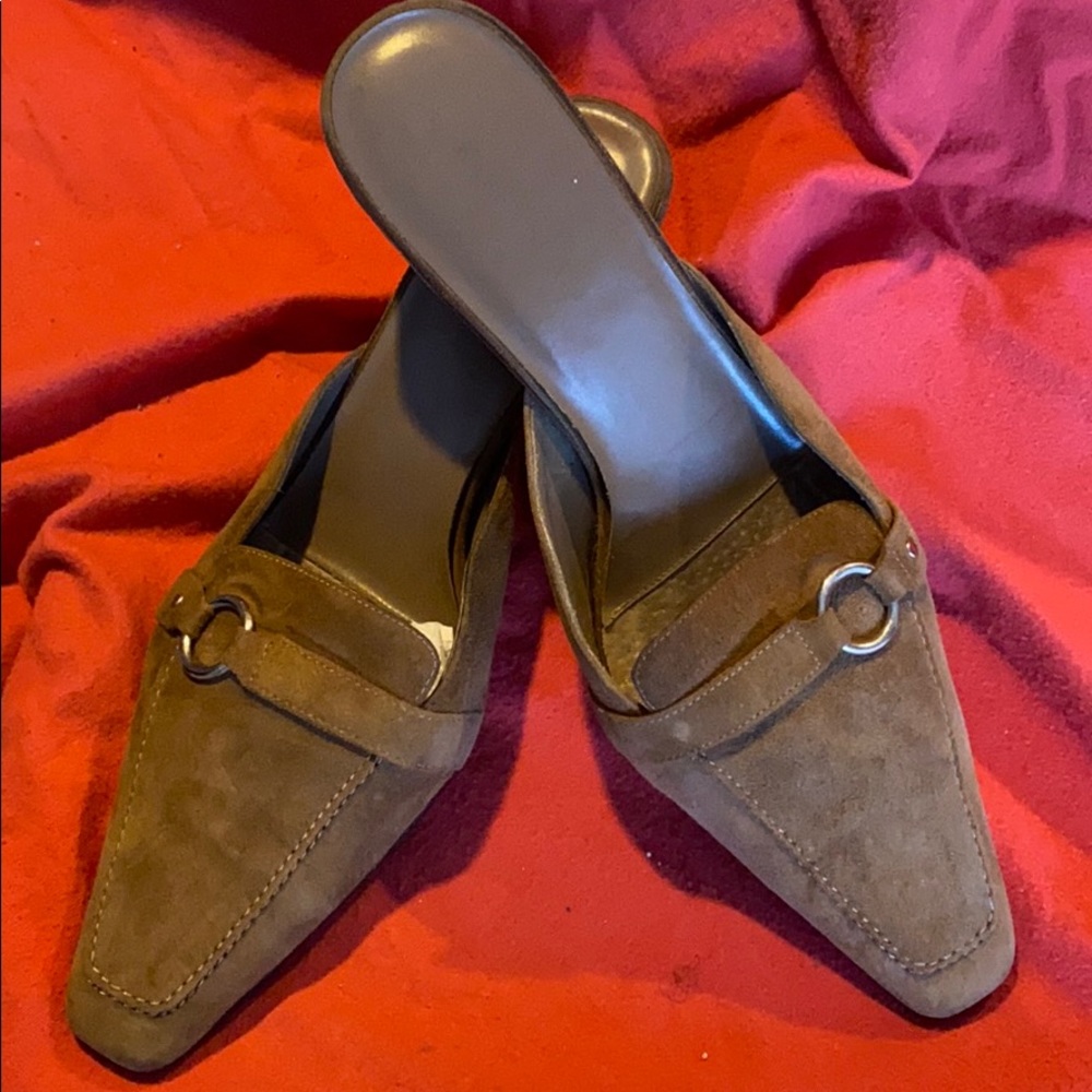 Mules - Picture 4 of 5